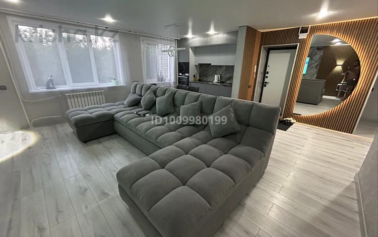 4-комнатная квартира · 83 м² · 3/9 этаж, Бульвар Гагарина 23 за 40 млн ₸ в Усть-Каменогорске — фото 2