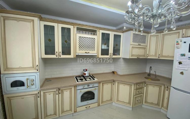 3-комнатная квартира · 100 м² · 2/9 этаж, мкр Кадыра Мырза-Али 30 за 49.5 млн ₸ в Уральске — фото 2
