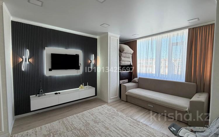2-бөлмелі пәтер · 80 м² · 10/10 қабат, Молдагулова 58/1 — Молдагулова, бағасы: 23.8 млн ₸ в Актобе — фото 2