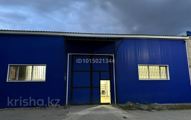 Свободное назначение, склады, азс, автосервисы и автомойки · 172.6 м² за 500 000 ₸ в Актобе, мкр. Сельмаш — фото 2