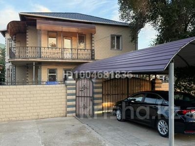 Отдельный дом · 6 комнат · 231 м² · 7.88 сот., Улица Белинского 9/2 — За рестораном Джумиян за 48 млн 〒 в Атырау, мкр Привокзальный-1