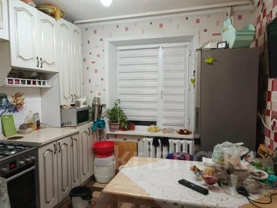 4-комнатная квартира · 80 м² · 1/9 этаж, мкр Юго-Восток 10 за 30 млн 〒 в Караганде, Казыбек би р-н