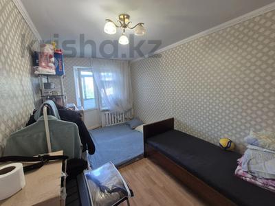 3-бөлмелі пәтер · 58 м² · 4/6 қабат, Карасай батыра 25/1, бағасы: 21 млн ₸ в Астане, Сарыарка р-н