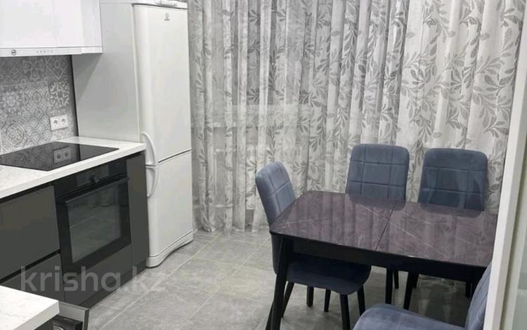 2-комнатная квартира · 58 м² · 4/5 этаж, мкр Салтанат 10 за 90 000 ₸ в Таразе — фото 2