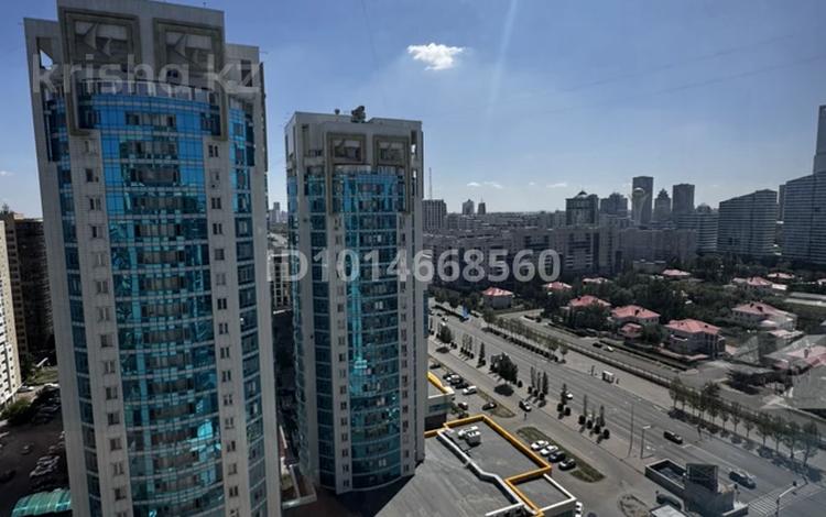 2-комнатная квартира · 63 м² · 20/22 этаж, Сарайшык 5 Б за 350 000 ₸ в Астане, Есильский р-н — фото 2