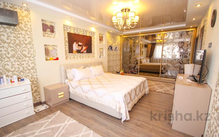 2-комнатная квартира, 55 м², 4/5 этаж, мкр Мамыр за 32.5 млн 〒 в Алматы, Ауэзовский р-н — фото 2