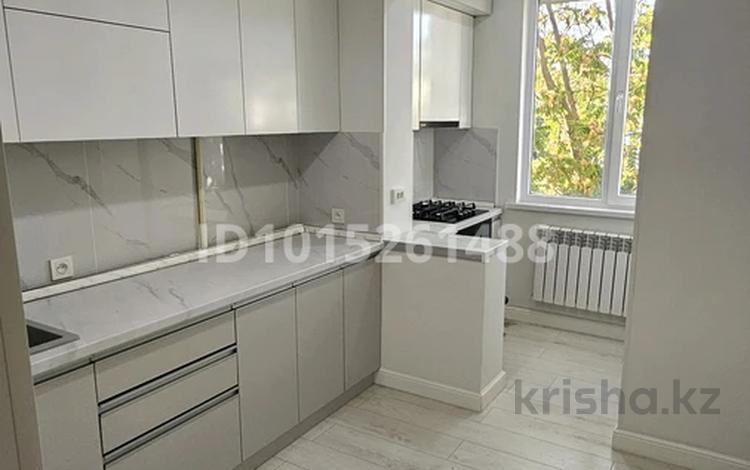 3-бөлмелі пәтер · 70 м² · 4/5 қабат, Восток, бағасы: 320 000 ₸ в Шымкенте, Аль-Фарабийский р-н — фото 2