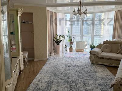 3-комнатная квартира · 124 м² · 8/15 этаж, Толе би 273а за ~ 66 млн 〒 в Алматы, Алмалинский р-н