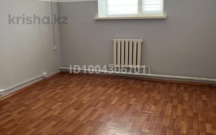 Офисы · 80 м² за 220 000 ₸ в Уральске — фото 2