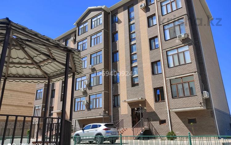 1-бөлмелі пәтер · 60 м² · 4/5 қабат, мкр Нурсая, Ел Орда 9А, бағасы: 23.5 млн ₸ в Атырау — фото 4