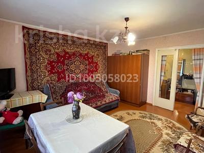 2-комнатная квартира · 55 м² · 8/9 этаж, Курмангазы 150 за 16 млн ₸ в Уральске, мкр Школьник