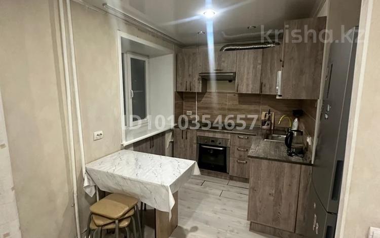 3-комнатная квартира · 60 м² · 4/5 этаж, Славского 32 за 300 000 ₸ в Усть-Каменогорске — фото 2