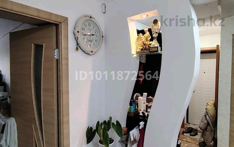 2-бөлмелі пәтер · 45 м² · 2/5 қабат, ул. Токтара Аубакирова 28, бағасы: 18 млн ₸ в Каркаралинске — фото 2