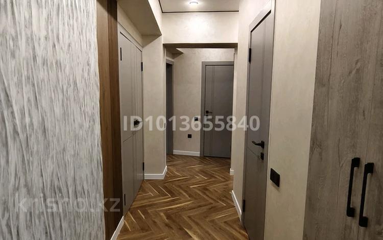 3-бөлмелі пәтер · 80 м² · 2/5 қабат, Шевченко 71 137 — Желтоксан/Шевченко, бағасы: 90 млн ₸ в Алматы, Алмалинский р-н — фото 89