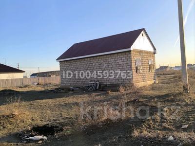 Жеке үй · 3 бөлме · 60 м² · 8 жүзд., Салиева — Школы Сармат,пересечение ул 19 и 10, бағасы: ~ 8.8 млн ₸ в Атырау