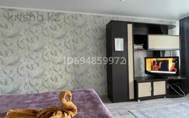 1-комнатная квартира · 40 м² · 2/5 этаж, мкр Новый Город, Нуркена Абдирова 9 — Кафе Мята в 5 минутах от Сити мола за 1 500 〒 в Караганде, Казыбек би р-н — фото 2