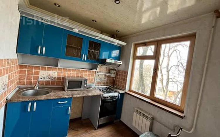 2-бөлмелі пәтер · 46 м² · 3/5 қабат, 1 мкр 22, бағасы: 11.2 млн ₸ в Таразе — фото 2