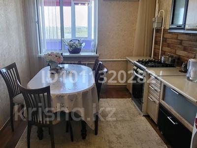 2-комнатная квартира · 58 м² · 4/10 этаж, Набережная 81 за 18.3 млн ₸ в Актобе, мкр. Курмыш