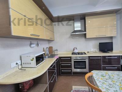 3-комнатная квартира · 101 м² · 7/7 этаж, Нурмакова 79 за 500 000 ₸ в Алматы, Алмалинский р-н