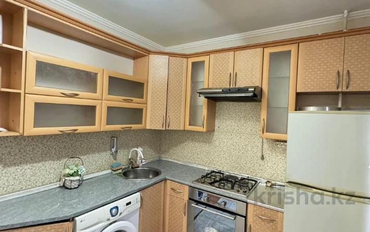 3-комнатная квартира · 72 м² · 3/7 этаж, мкр 12 за 24.6 млн ₸ в Актобе — фото 2