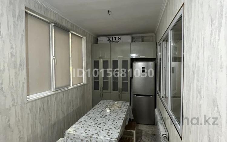 3-комнатная квартира · 100 м² · 3/5 этаж, 8-й микрорайон 4 — Напротив аль-фараби ровд за 200 000 ₸ в Шымкенте, Туран р-н — фото 2