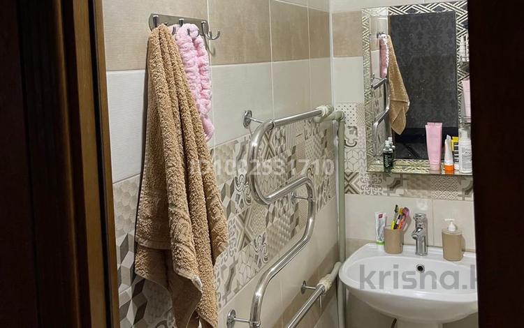3-комнатная квартира · 64.2 м² · 4/5 этаж, 18-й микрорайон, 18-шағынаудан за 220 000 ₸ в Шымкенте, Аль-Фарабийский р-н — фото 2