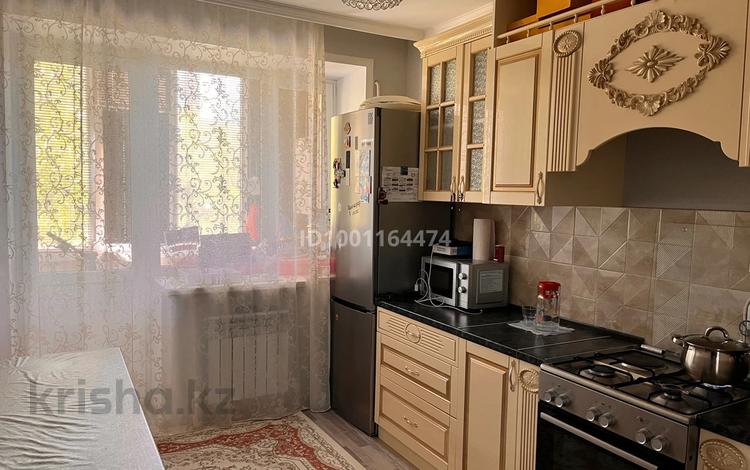 2-комнатная квартира · 55 м² · 2/6 этаж, мкр Строитель 36/2 за 28 млн ₸ в Уральске — фото 2