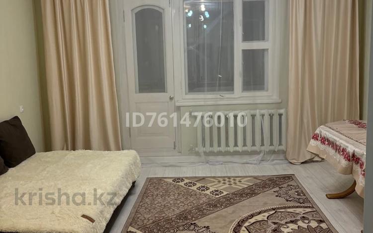 1-бөлмелі пәтер · 40 м² · 4/5 қабат, Голубые пруды ш/а. 14, бағасы: 140 000 ₸ в Караганде, Алихана Бокейханова р-н — фото 2