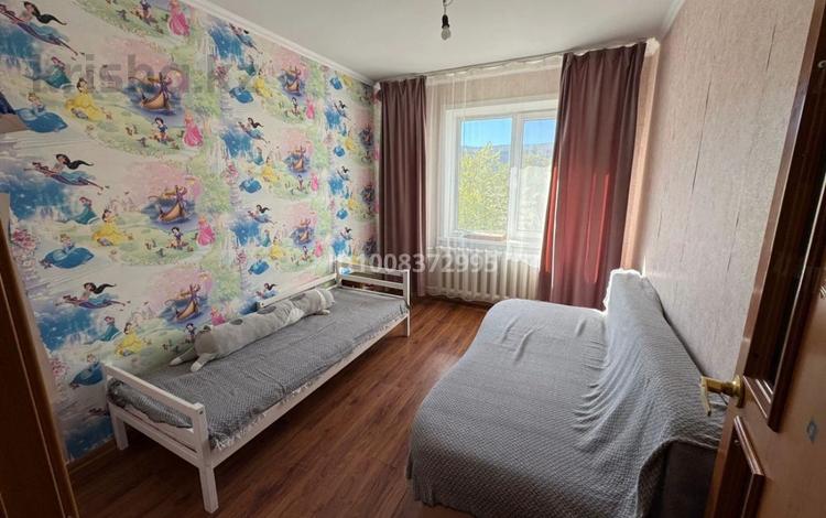 4-комнатная квартира · 87 м² · 3/9 этаж, мкр Юго-Восток, проспект Шахтеров 3 — ул Муканова и Язева за 250 000 ₸ в Караганде, Казыбек би р-н — фото 2