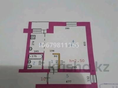 1-бөлмелі пәтер, 42 м², 1/5 қабат, Старый город, Санкибай батыра 159/2 — Макаренко-Рыскулова, бағасы: 8.8 млн 〒 в Актобе, Старый город