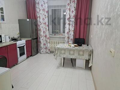 1-комнатная квартира · 45 м² · 3/13 этаж, Косшыгулулы 3/1 — Поликлиника 10 за 10 000 〒 в Астане, Сарыарка р-н