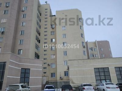 1-комнатная квартира · 61 м² · 8/9 этаж, Баймуханова 3 за 130 000 〒 в Атырау, мкр Привокзальный-3А