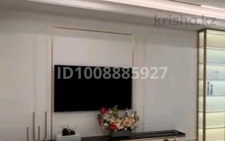 3-комнатная квартира · 100 м² · 9/12 этаж, Е-899 1/1 за 98 млн 〒 в Астане, Есильский р-н — фото 2