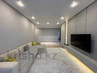 3-комнатная квартира · 108.5 м² · 8/12 этаж, Тауелсиздик 56/2 за 128 млн ₸ в Астане, Сарайшык р-н