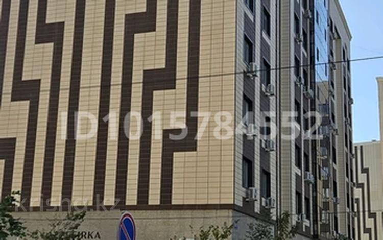 3-бөлмелі пәтер · 98.5 м² · 7/8 қабат, Нұрсая ш/а., Абулхаир хана 70 — нурсая 3, бағасы: ~ 60 млн ₸ в Атырау, мкр Нурсая — фото 2