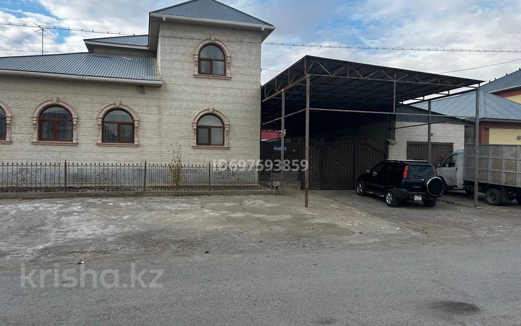 Отдельный дом · 10 комнат · 300 м² · 10 сот., Ата зан 13 за 48 млн ₸ в  — фото 17