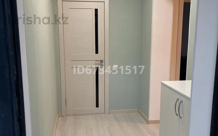 1-бөлмелі пәтер, 40 м², 8/13 қабат ай сайын, Кабдолова 14, бағасы: 250 000 〒 в Алматы, Ауэзовский р-н — фото 2