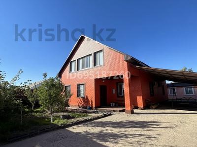 Отдельный дом · 4 комнаты · 220 м² · 5 сот., мкр Лесхоз-2, Толесин Алиева за 49 млн 〒 в Атырау