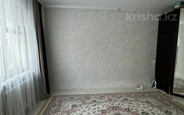 3-бөлмелі пәтер · 60 м² · 2/5 қабат, Ескі қала, Старый город 8 марта 24а, бағасы: 12.8 млн ₸ в Актобе — фото 2