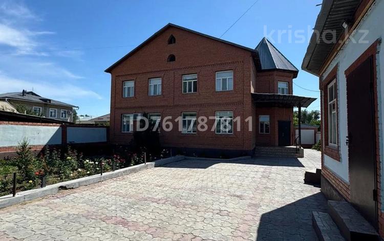 Отдельный дом · 7 комнат · 250 м² · 10 сот., Жанкожа батыра 38 — 3 гимназия за 80 млн ₸ в  — фото 2