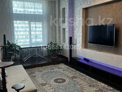 2-комнатная квартира · 75 м², Динмухаммед Кунаев 12 — Керуен, Байтерек за 350 000 ₸ в Астане, Есильский р-н