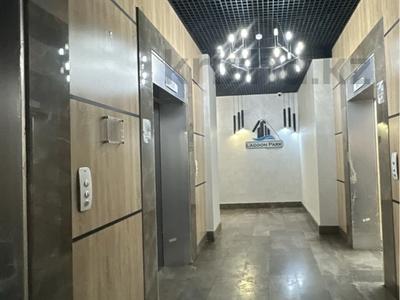 1-комнатная квартира · 60 м² · 4/10 этаж, Шарипова 28/1 за 300 000 ₸ в Атырау, мкр Жилгородок