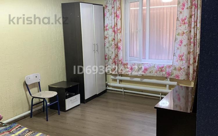 1-комнатная квартира, 20 м² помесячно, Туркебаева 101 за 90 000 〒 в Алматы, Алмалинский р-н — фото 2