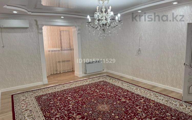 4-комнатная квартира · 130 м², 32Б мкр 5 за 42 млн ₸ в Актау — фото 2
