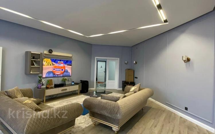 3-комнатная квартира · 120 м², Желтоксан 2 за 600 000 ₸ в Астане, Алматы р-н — фото 24