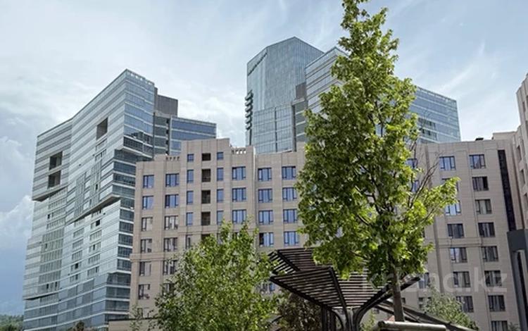 3-бөлмелі пәтер · 109 м², Аль-Фараби 69а, бағасы: 180 млн ₸ в Алматы, Бостандыкский р-н — фото 2