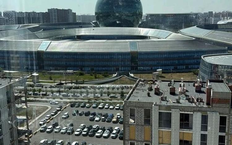 4-комнатная квартира · 140 м² · 12/13 этаж, Мангилик Ел 57 за 155 млн ₸ в Астане, Есильский р-н — фото 2
