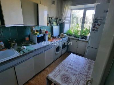 3-комнатная квартира · 60 м² · 5/9 этаж, Курмангазы 173 — Магазин Урал за 16.5 млн ₸ в Уральске