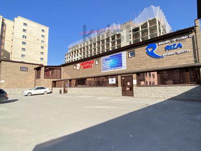Офисы, медцентры и аптеки, образование, кабинеты и рабочие места, студии · 35 м² за 245 000 〒 в Караганде, Казыбек би р-н