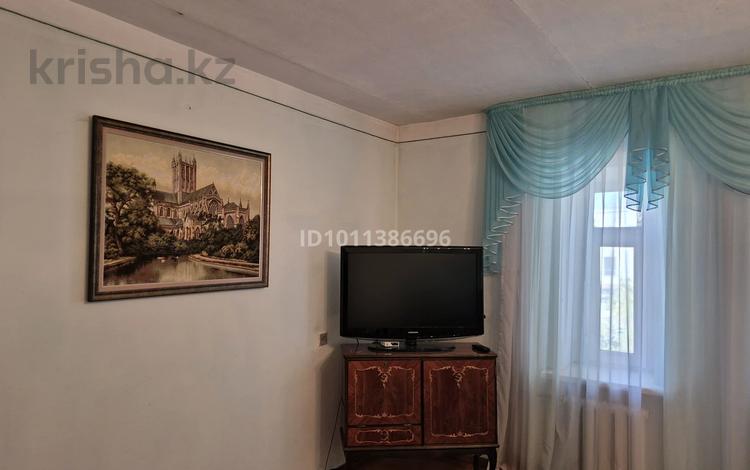 9-бөлмелі пәтер · 300 м² · 2/5 қабат, Толе би 47 — Бизнес центр "Бастау" (Гранд Плаза), бағасы: 90 млн ₸ в  — фото 2